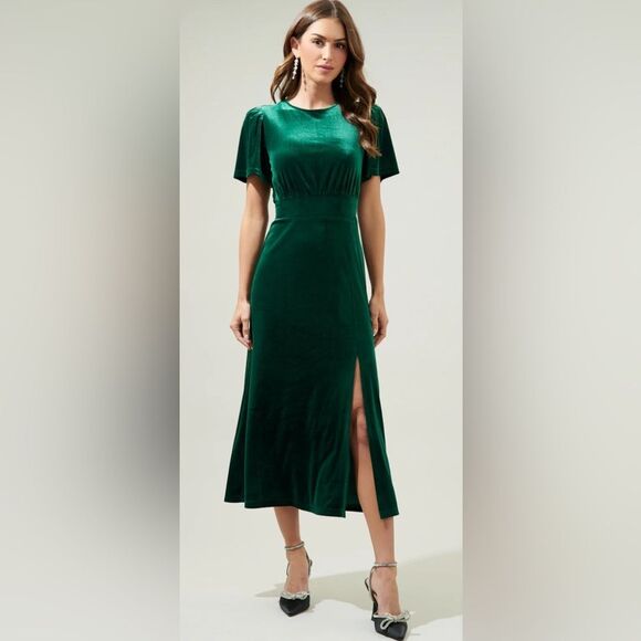 Sugarlips Dresses & Skirts - Sugarlips Night Bloom Velvet Midi Dress in Emerald Size XS